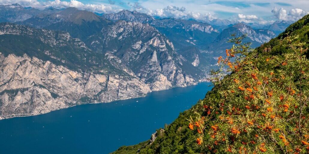 Photo by True_North_Pixel_Art lago di garda, garda, italy, monte baldo, gardasee, garda lake, sirmione, lazise, malcesine, bardolino, salò, alpi, alps, nature, landscape, gardasee, gardasee, gardasee, gardasee, gardasee